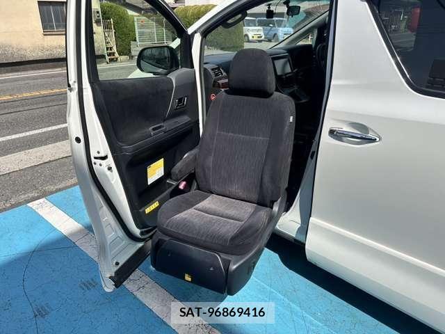 Toyota ALPHARD 2012-12 6813519-12