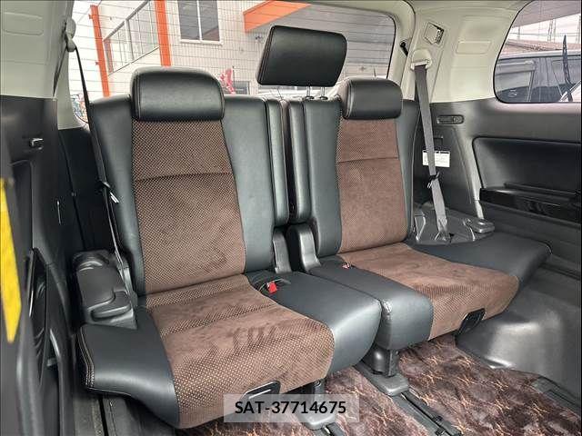 Toyota ALPHARD 2014-09 6813512-15