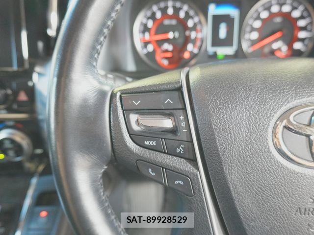 Toyota ALPHARD 2020-04 6813499-11