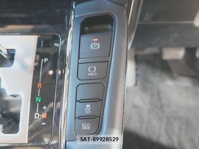 Toyota ALPHARD 2020-04 6813499-17