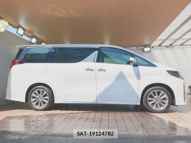 Toyota ALPHARD 2021-09 6813493-6