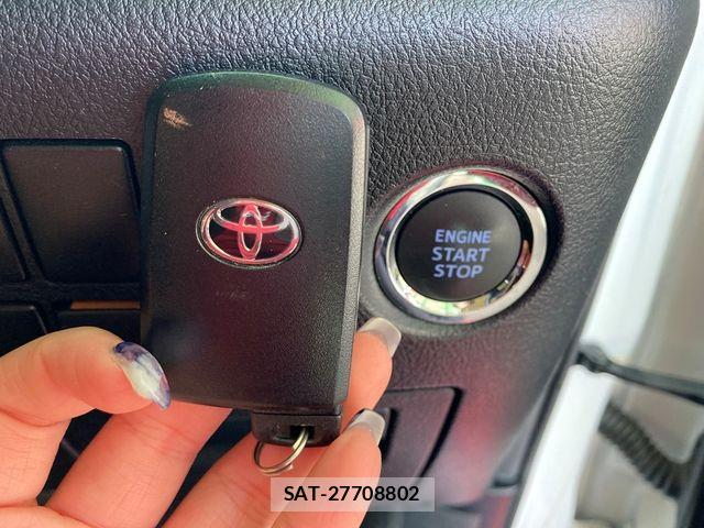 Toyota ALPHARD 2019-05 6901527-16