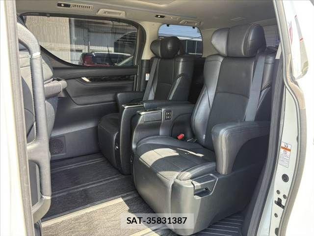 Toyota ALPHARD 2017-06 6901515-18