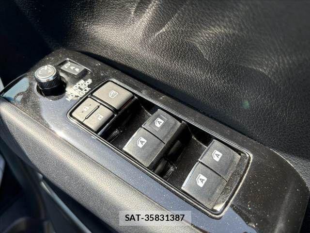 Toyota ALPHARD 2017-06 6901515-22