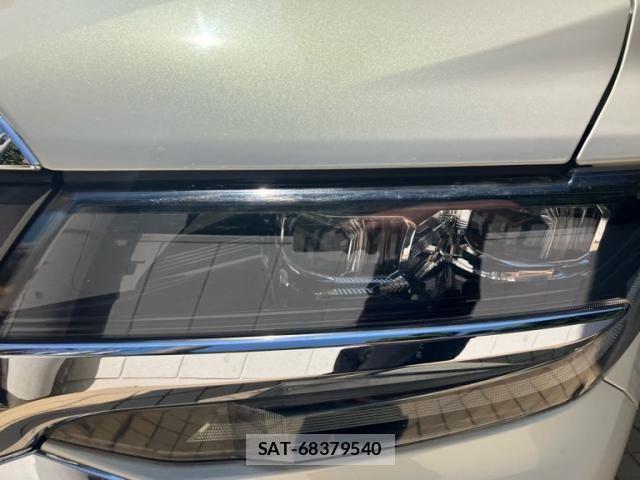 Toyota ALPHARD 2018-02 6901488-9