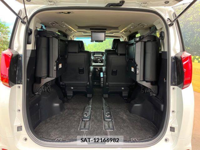 Toyota ALPHARD 2021-04 6901436-11