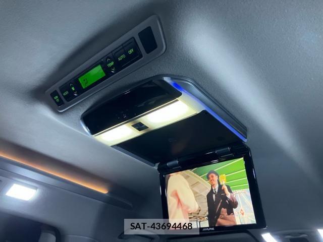 Toyota ALPHARD 2012-08 6901540-27