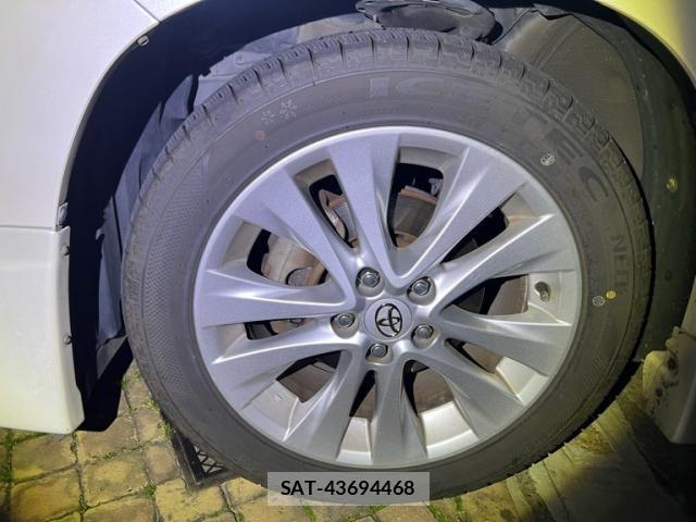 Toyota ALPHARD 2012-08 6901540-4