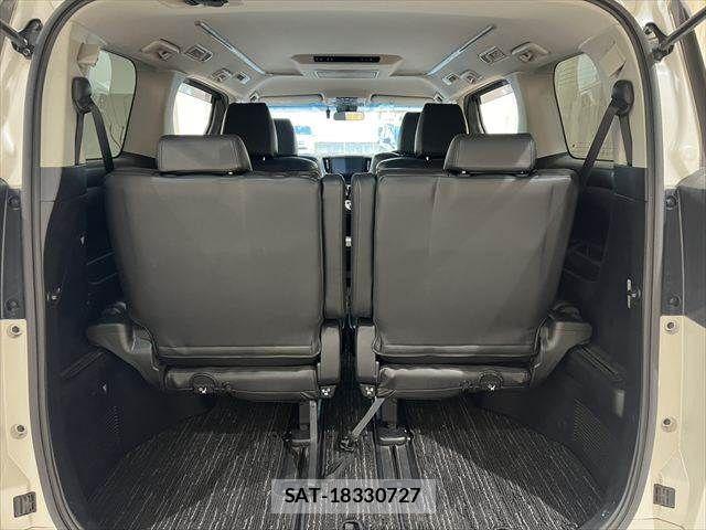 Toyota ALPHARD 2018-04 6901520-10