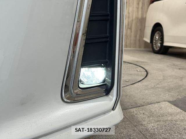 Toyota ALPHARD 2018-04 6901520-12