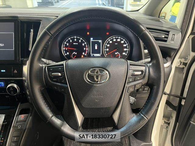 Toyota ALPHARD 2018-04 6901520-13