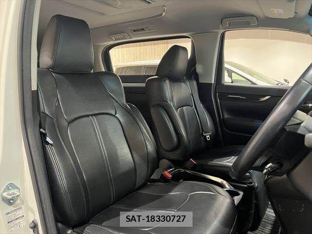 Toyota ALPHARD 2018-04 6901520-7