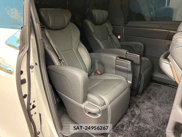 Toyota ALPHARD 2024-04 6901407-9