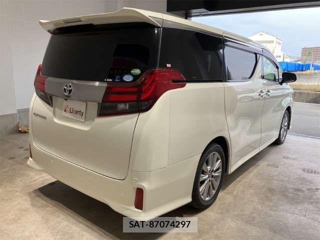Toyota ALPHARD 2017-09 6901506-13