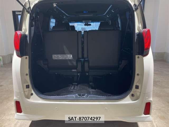 Toyota ALPHARD 2017-09 6901506-18
