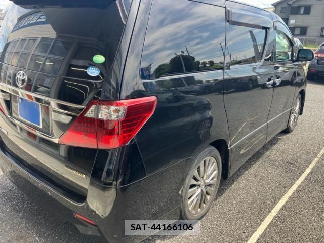 Toyota ALPHARD 2014-06 6901537-5