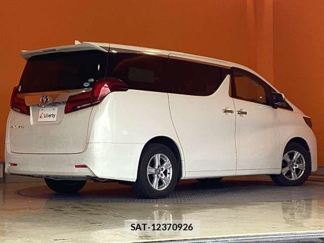 Toyota ALPHARD 2018-04 6901511-12