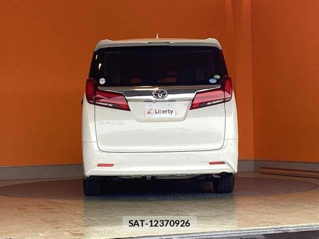 Toyota ALPHARD 2018-04 6901511-13