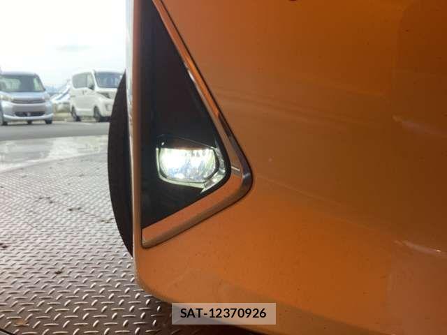 Toyota ALPHARD 2018-04 6901511-16