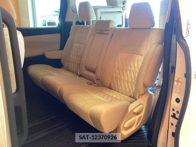 Toyota ALPHARD 2018-04 6901511-8