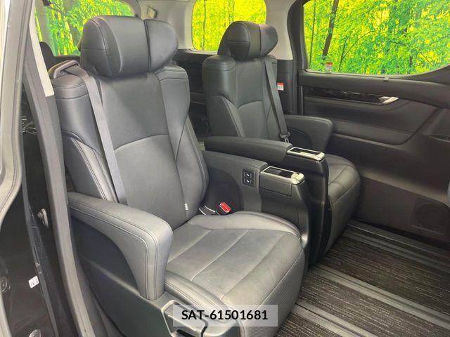 Toyota ALPHARD 2023-04 6901433-13