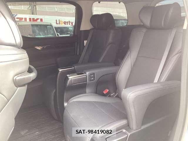 Toyota ALPHARD 2021-03 6901449-17