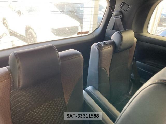Toyota ALPHARD 2016-07 6901534-16