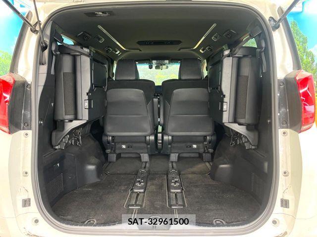 Toyota ALPHARD 2021-06 6901471-10
