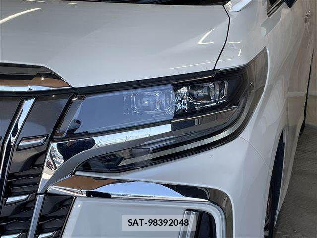 Toyota ALPHARD 2018-04 6901499-21