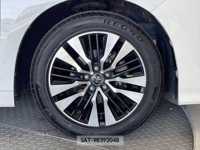 Toyota ALPHARD 2018-04 6901499-28