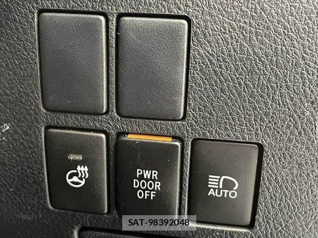 Toyota ALPHARD 2018-04 6901499-5