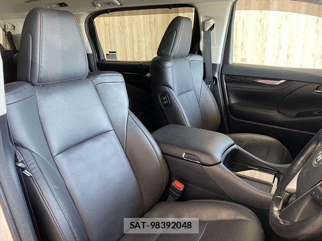 Toyota ALPHARD 2018-04 6901499-6