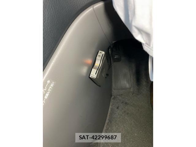 Toyota ALPHARD 2007-11 6901567-23