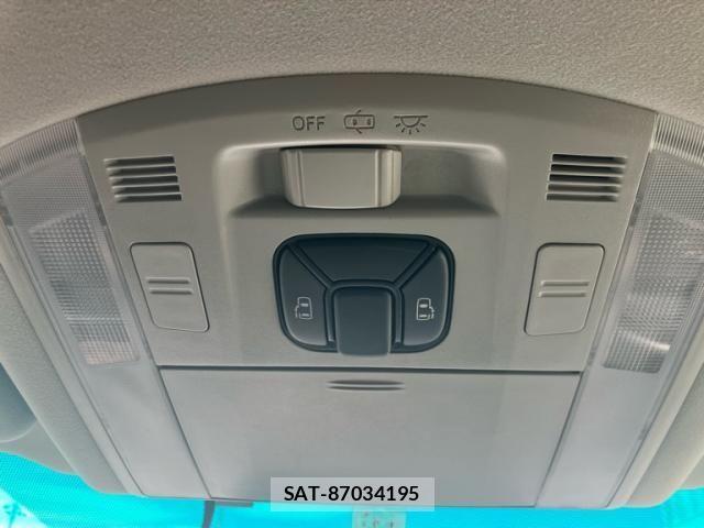 Toyota ALPHARD 2013-11 6901544-23