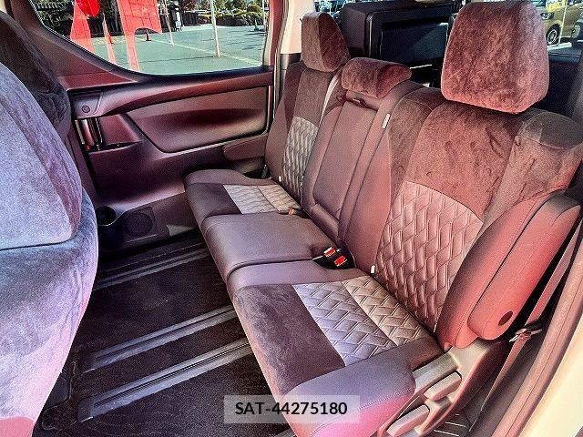 Toyota ALPHARD 2020-01 6986752-12
