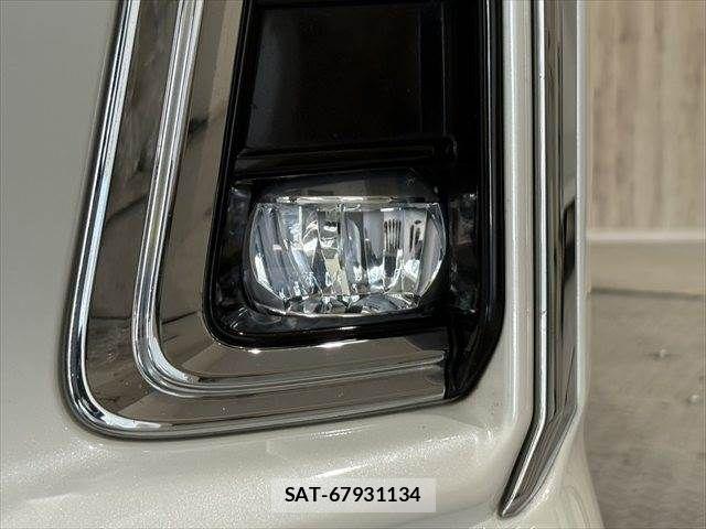 Toyota ALPHARD 2019-03 6987028-27