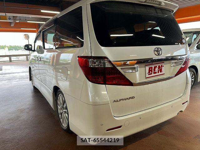 Toyota ALPHARD 2012-09 6987202-24