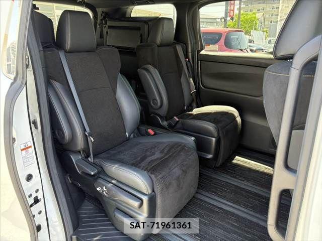 Toyota ALPHARD 2021-05 6987031-17