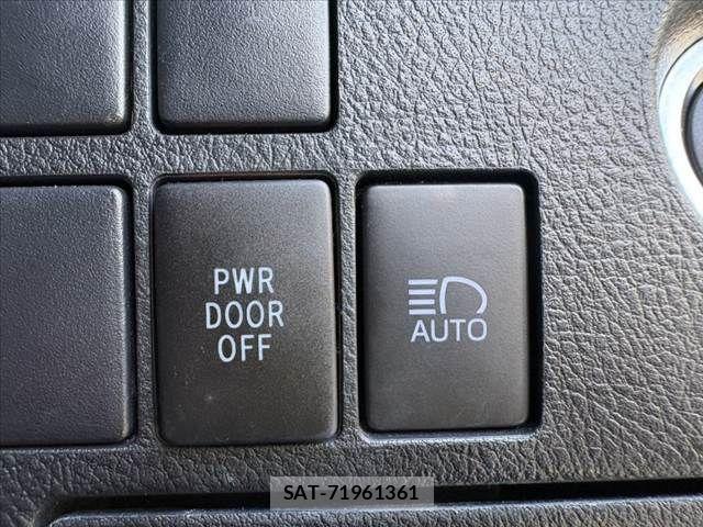 Toyota ALPHARD 2021-05 6987031-24