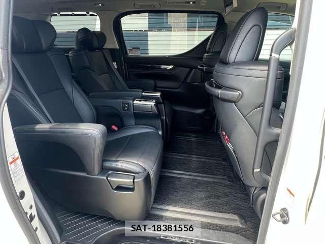 Toyota ALPHARD 2019-11 6986808-13