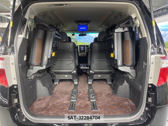 Toyota ALPHARD 2013-10 6987199-10
