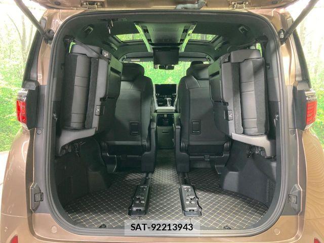 Toyota ALPHARD 2023-11 7019895-10