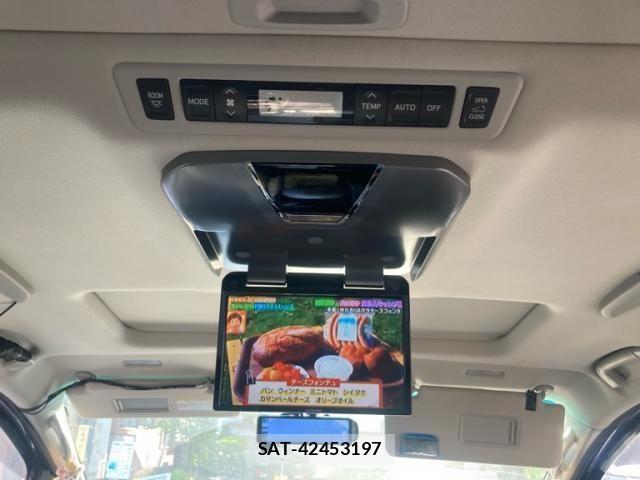 Toyota ALPHARD 2010-12 7057316-23
