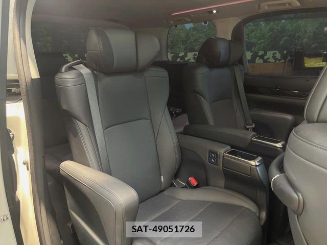 Toyota ALPHARD 2022-09 7057230-8