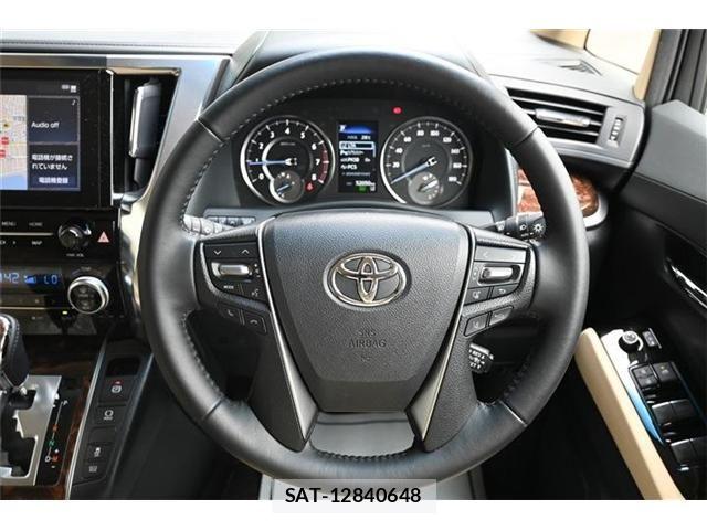 Toyota ALPHARD 2022-03 7057291-11