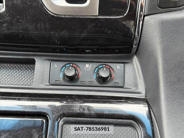 Toyota ALPHARD 2022-03 7057226-25