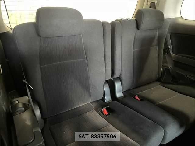 Toyota ALPHARD 2012-06 7057308-9