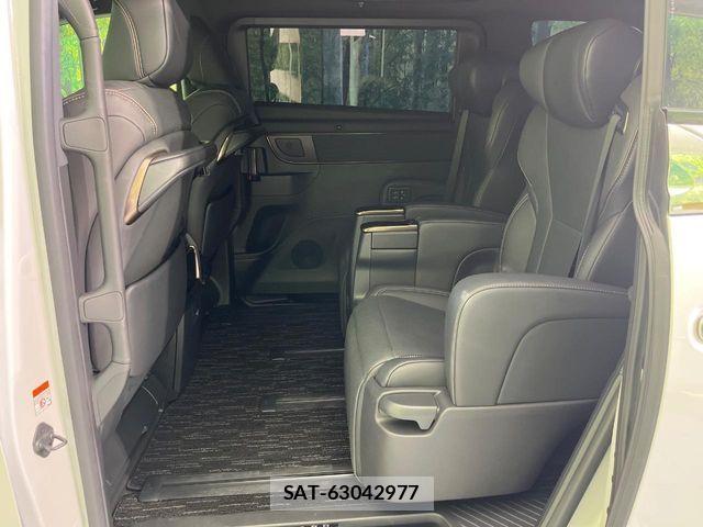 Toyota ALPHARD 2024-07 7057204-7