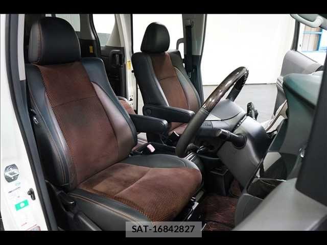 Toyota ALPHARD 2014-10 7057303-16
