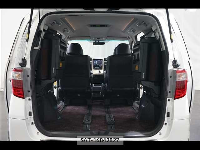 Toyota ALPHARD 2014-10 7057303-18